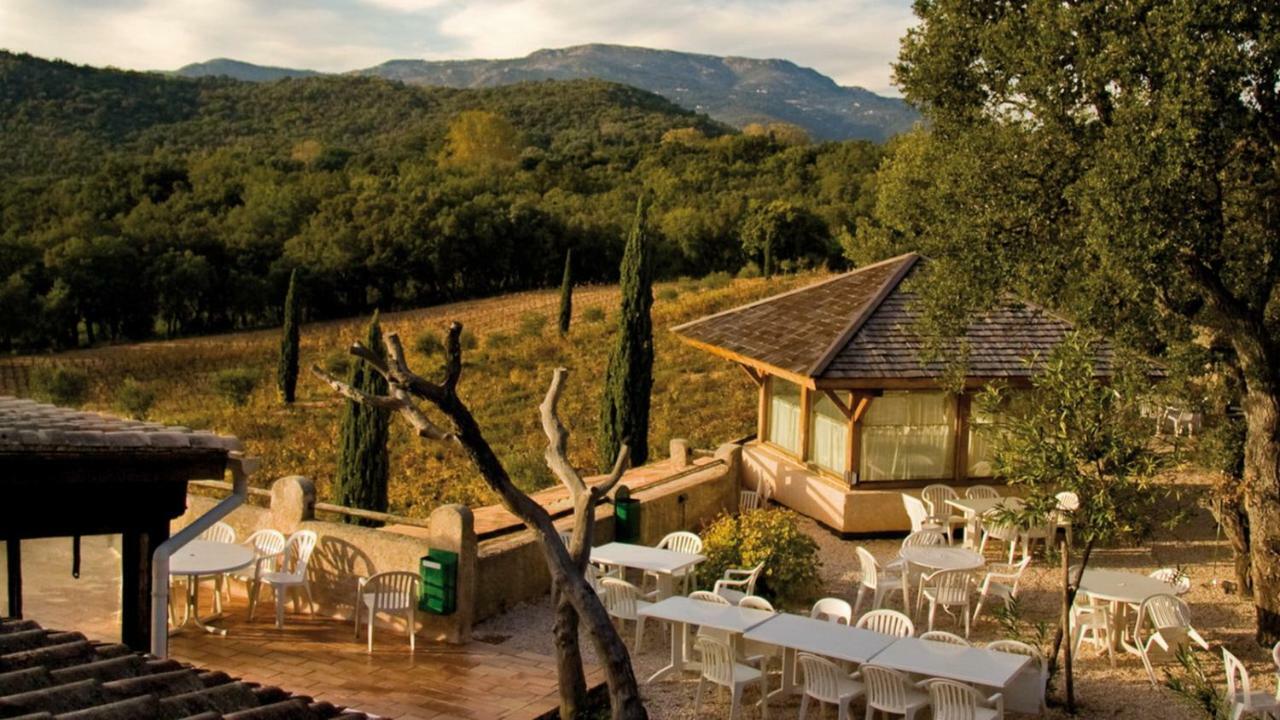 Happy Trimurti Hotel Коголен Екстериор снимка